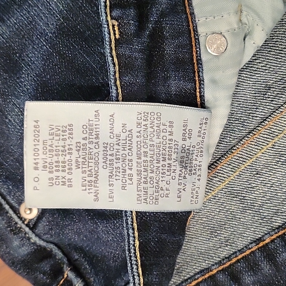 Levi's Slight Curve Skinny Boot Jean, size 30" X 34", EUC! - Picture 7 of 13